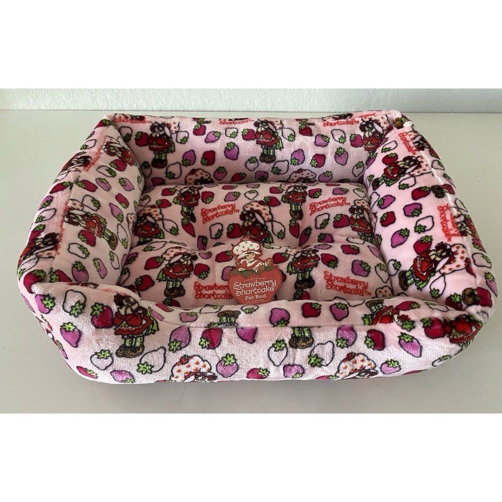 Strawberry Shortcake Dog Cat Pet Cuddler Bed 20 X 16 X 6” Pink Soft Velvet NEW